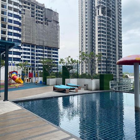 Reizz Residence By Leo Suites Kuala Lumpur Exterior foto